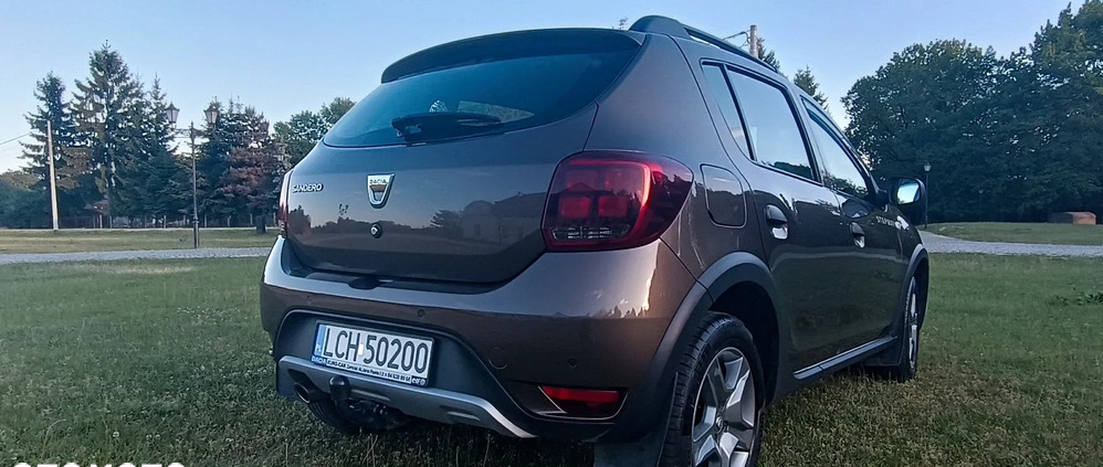 Dacia Sandero Stepway cena 39999 przebieg: 64000, rok produkcji 2017 z Łomża małe 56